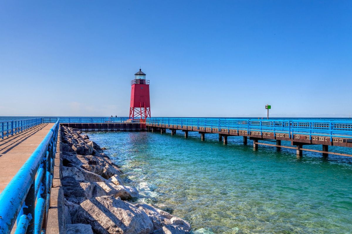 charlevoix Michigan lighthouse