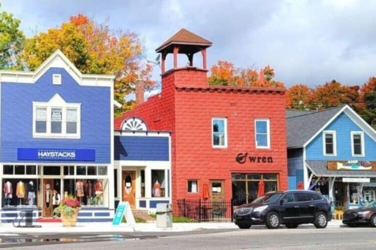 downtown suttons bay michgan