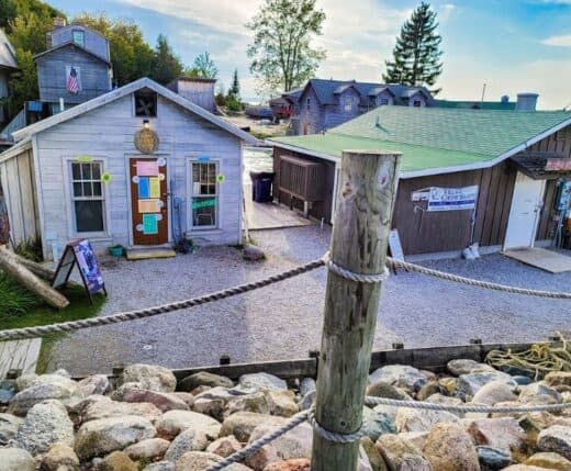 LELAND MICHIGAN TRAVEL GUIDE TO FISHTOWN visual data 4