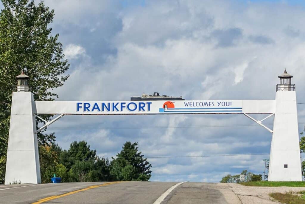 frankfort michigan, a michigan beachtown 