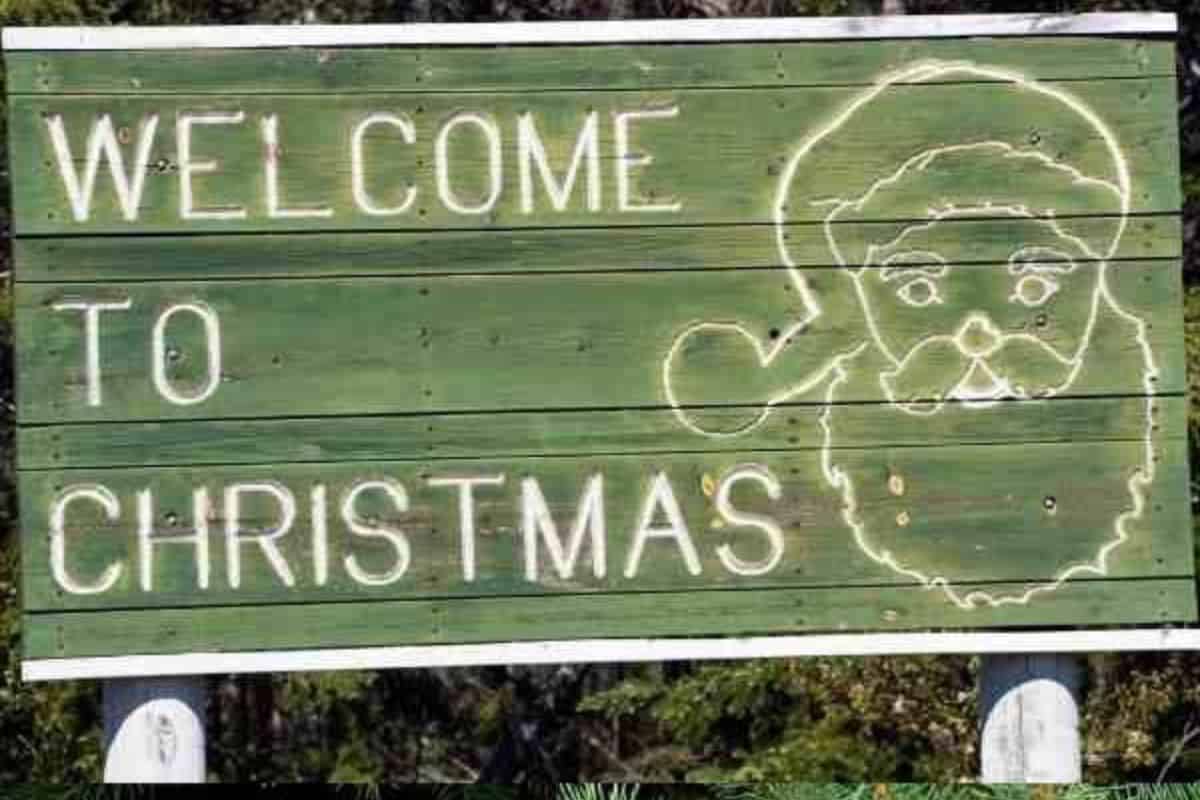 sign for the town of christmas michigan