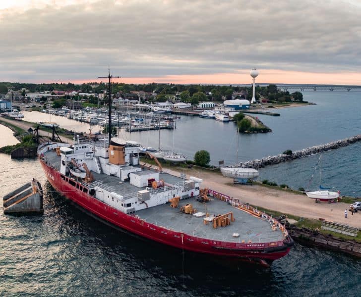 Icebreaker mackinaw - things to do in Mackinaw City Mi