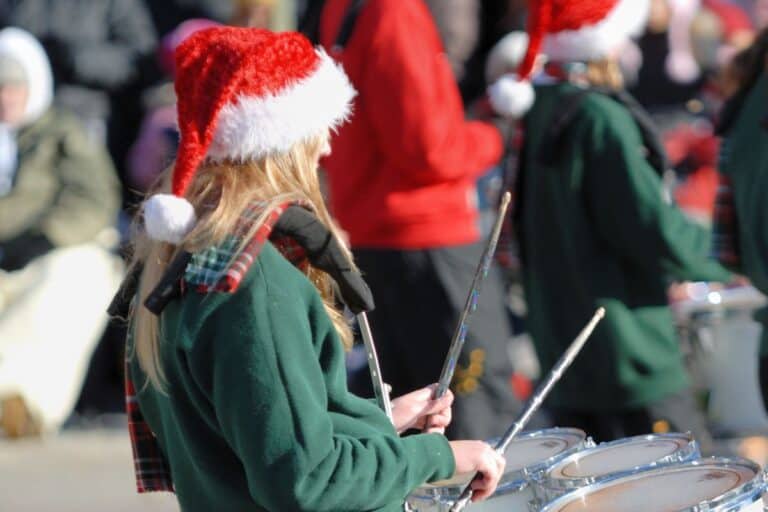michigan christmas parades