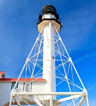 Whitefish Point Lighthouse: What to See (Lake Superior, Shipwreck ...