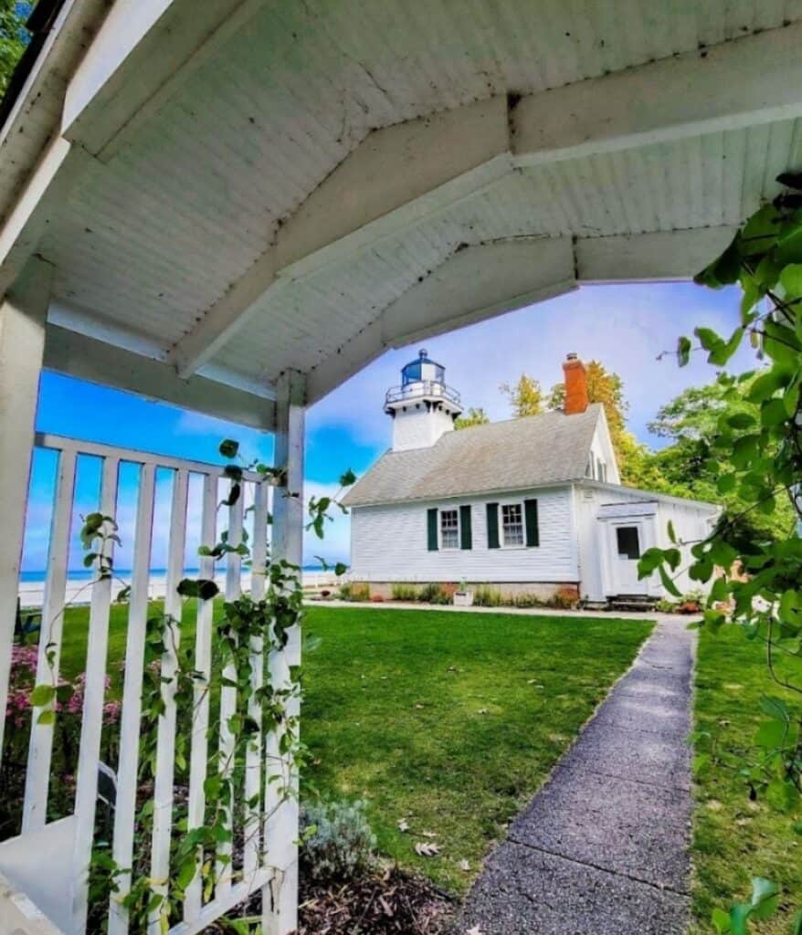Grand traverse lighthouse, one of the michigan lighthouses that you can spend the night in 