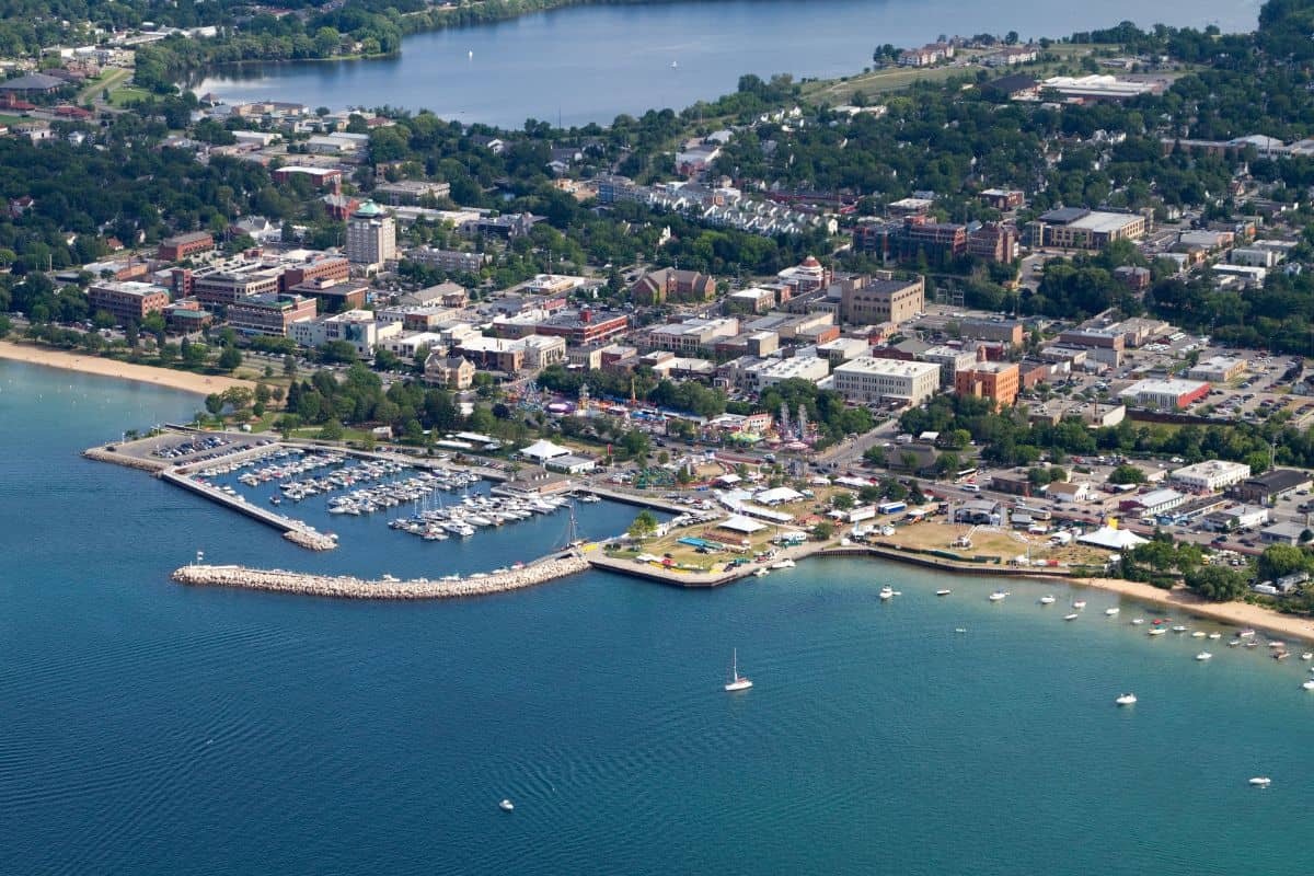 traverse city harbor