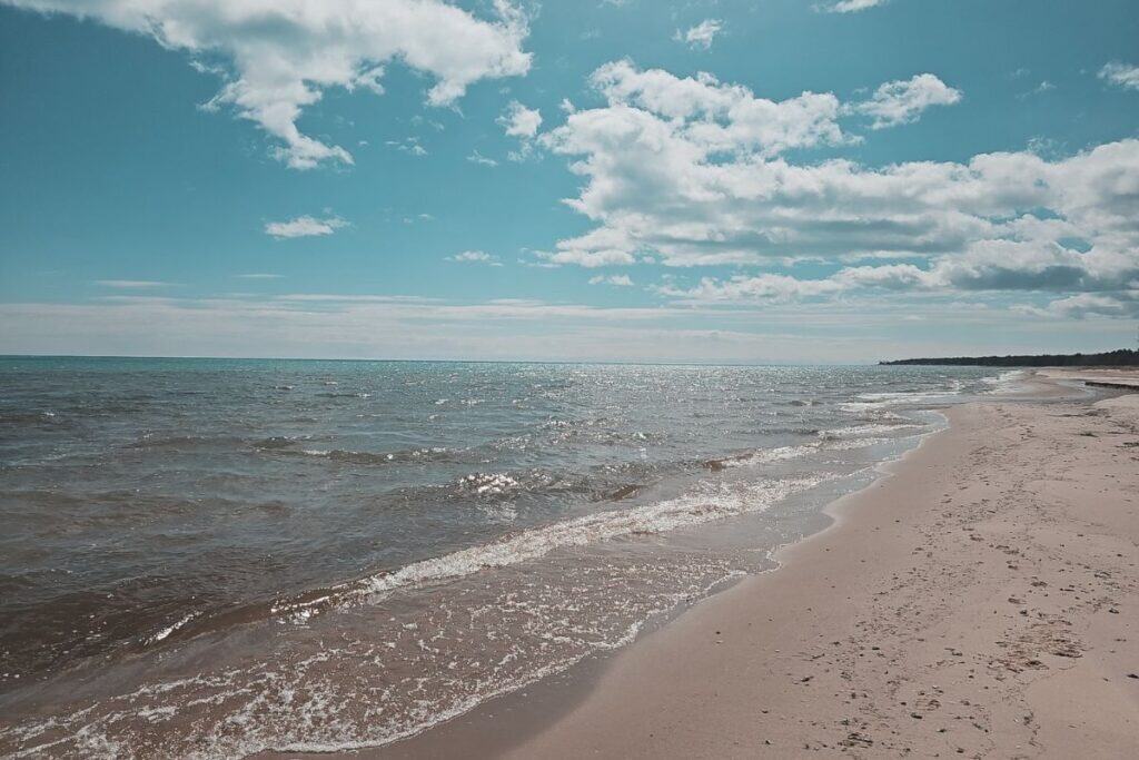 pretty beach in alpena michigan