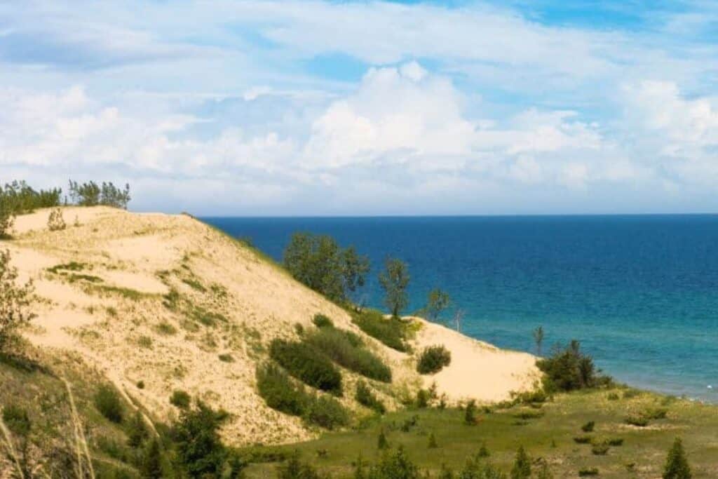 sleeping bear point trail overlooking lake michigan 
