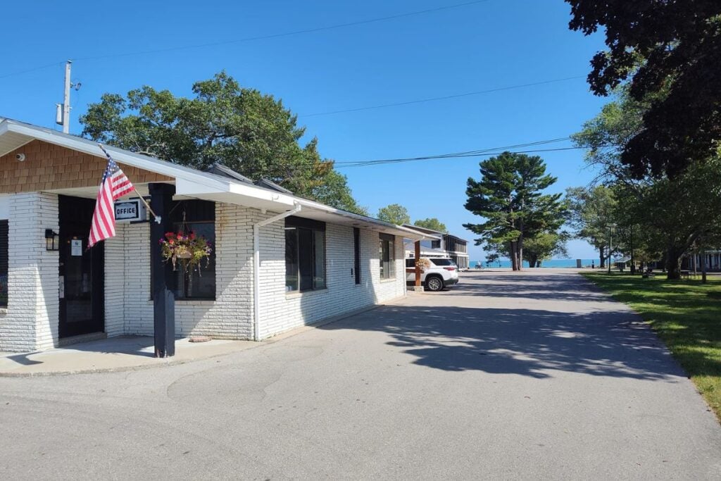 lake-huron-resort
